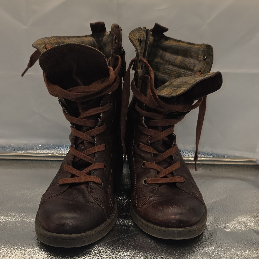 Nine West Dark Brown Lace-Up Combat Military Grunge Women Boots Size 9